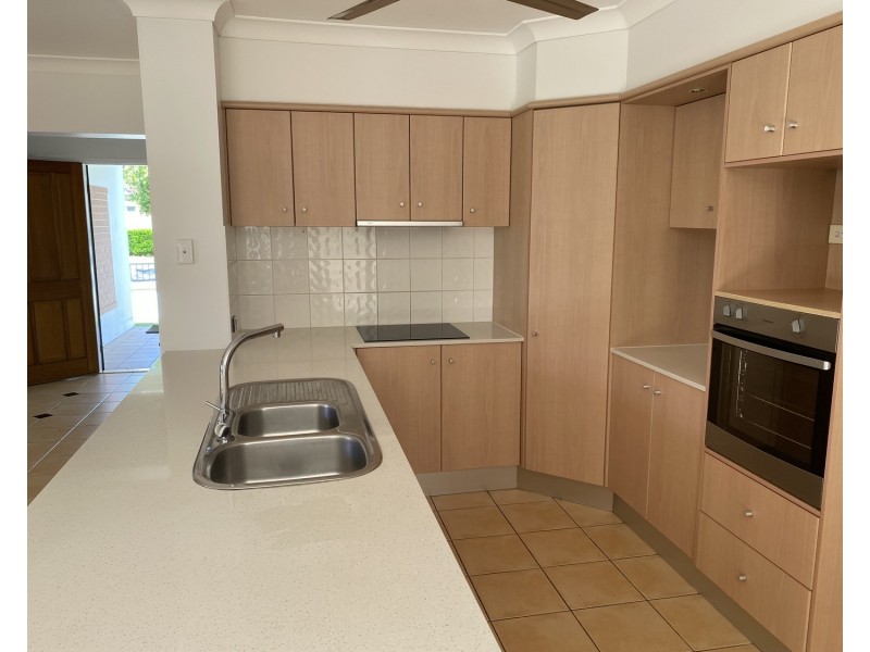 Robina QLD 4226