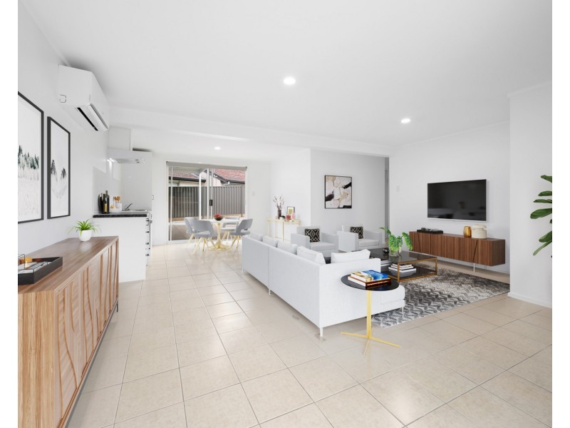 1/2 Ellen Street, Southport QLD 4215