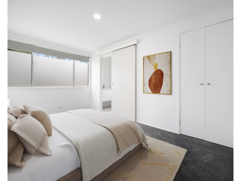 1/2 Ellen Street, Southport QLD 4215