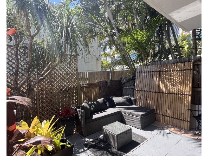 7/37-41 Markwell Avenue, Surfers Paradise QLD 4217