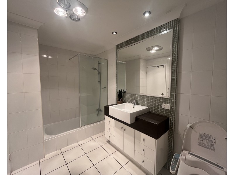 7/37-41 Markwell Avenue, Surfers Paradise QLD 4217