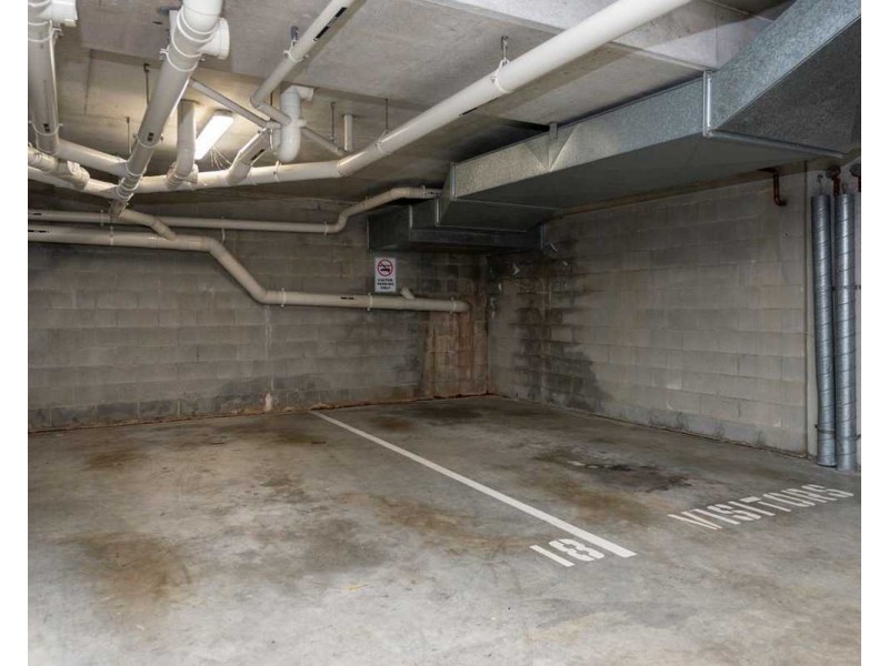 18/217 Scarborough Street, Southport QLD 4215