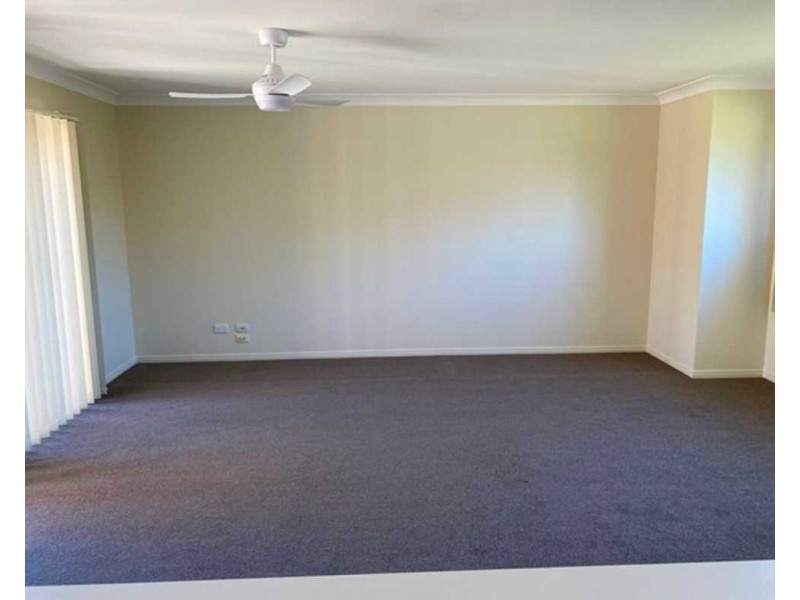 91 Crestwood Drive, Molendinar QLD 4214