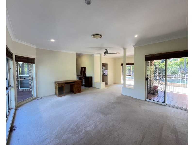 130 Henry Cotton Drive, Parkwood QLD 4214