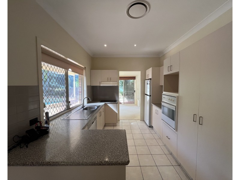 130 Henry Cotton Drive, Parkwood QLD 4214