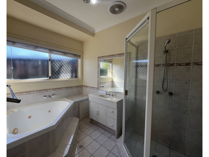 130 Henry Cotton Drive, Parkwood QLD 4214