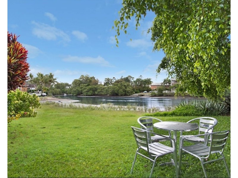 5/10 Tuesley Easement, Southport QLD 4215