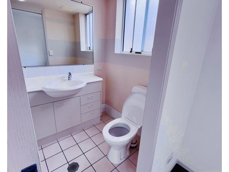 16/132 High Street, Southport QLD 4215