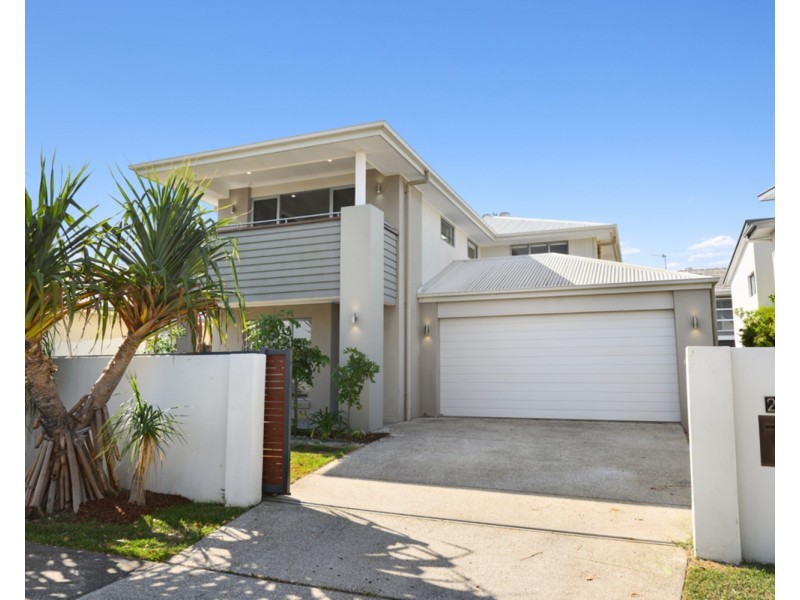 28 Grant Avenue, Hope Island QLD 4212