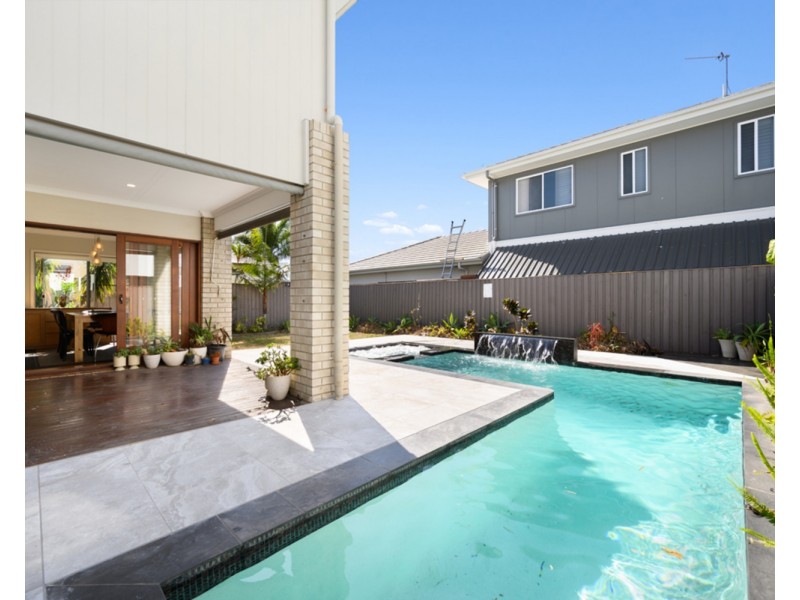 28 Grant Avenue, Hope Island QLD 4212