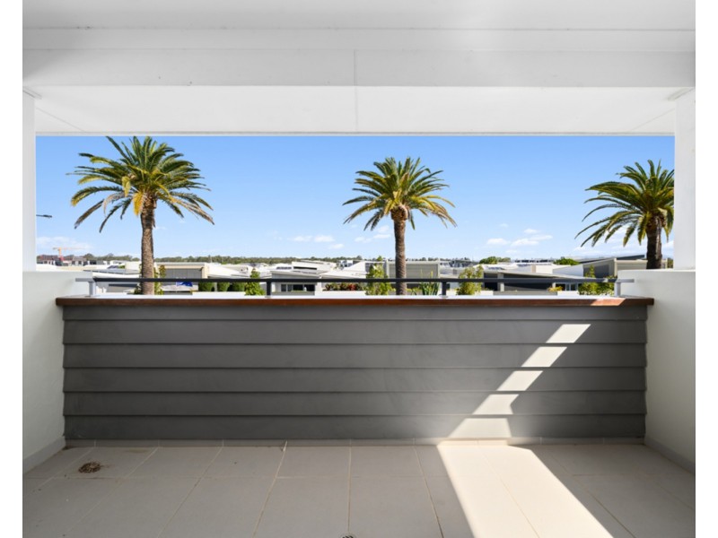 28 Grant Avenue, Hope Island QLD 4212