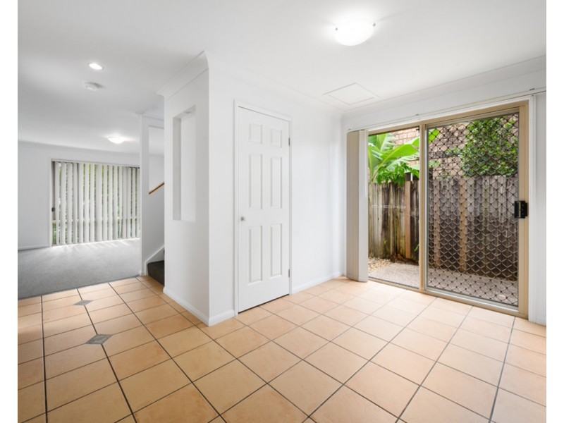 4/17 George Street, Southport QLD 4215