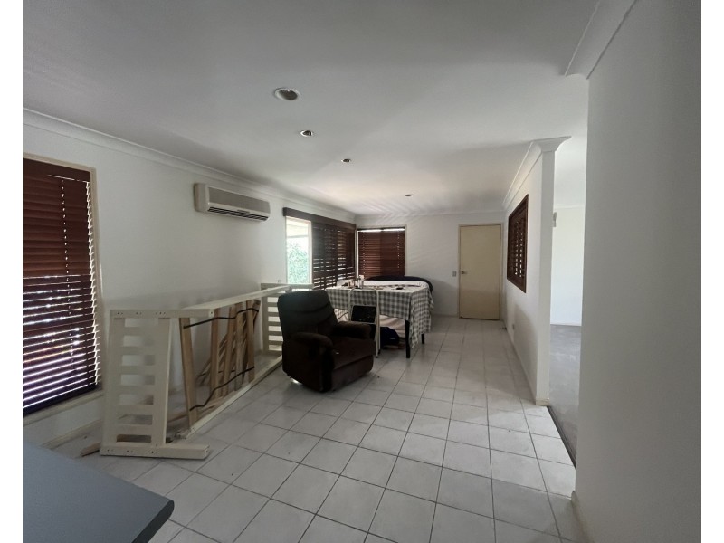 2 Tewantin Close, Parkwood QLD 4214