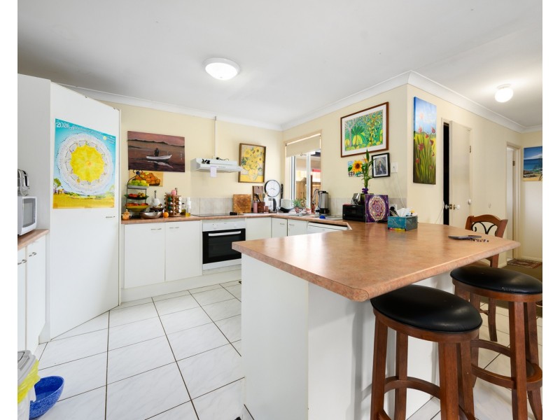 2/128 Greenacre Drive, Parkwood QLD 4214