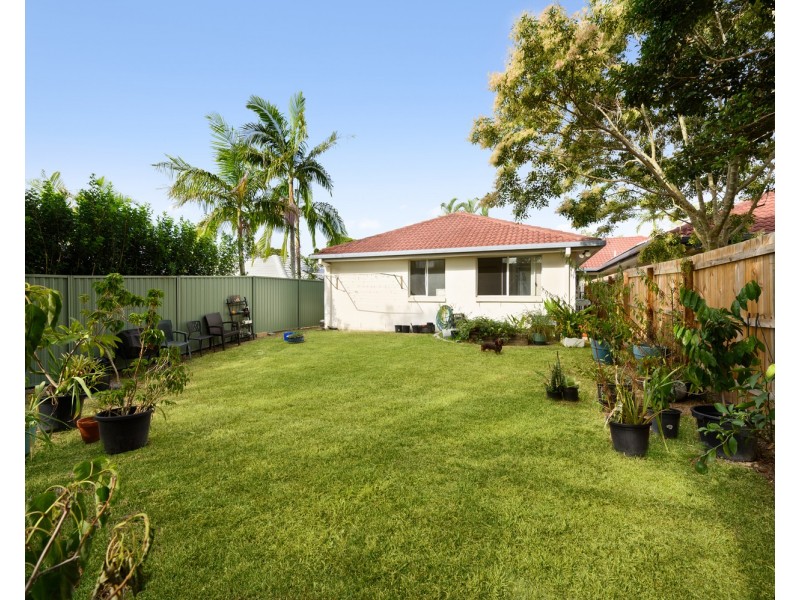 2/128 Greenacre Drive, Parkwood QLD 4214