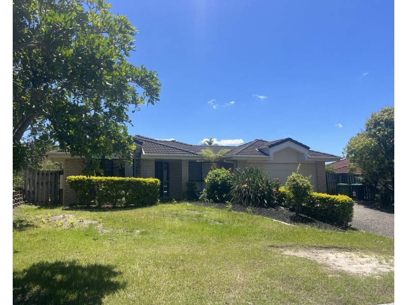 3 Chelmsford Place, Parkwood QLD 4214