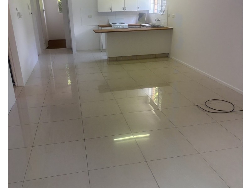 1/4 Marine Parade, Southport QLD 4215