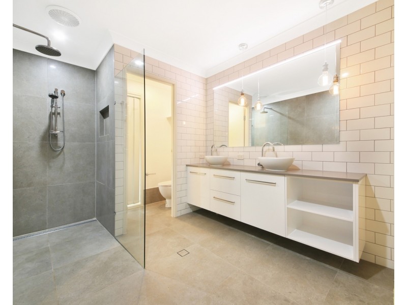 3 Lilydale Place, Molendinar QLD 4214