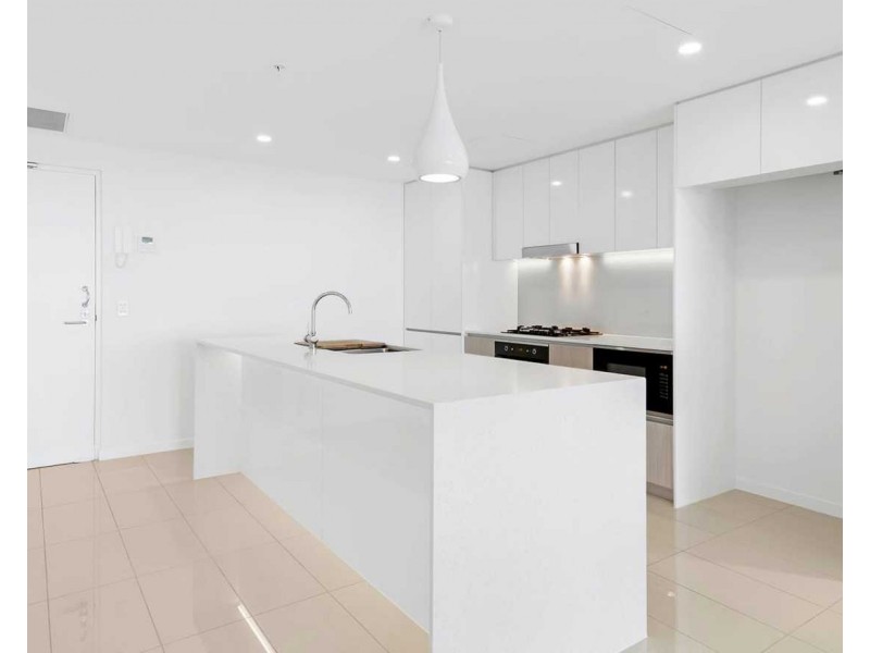 804/388 Marine Parade, Labrador QLD 4215