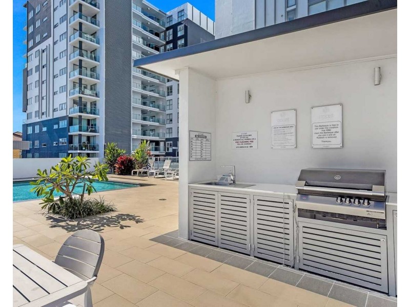 804/388 Marine Parade, Labrador QLD 4215