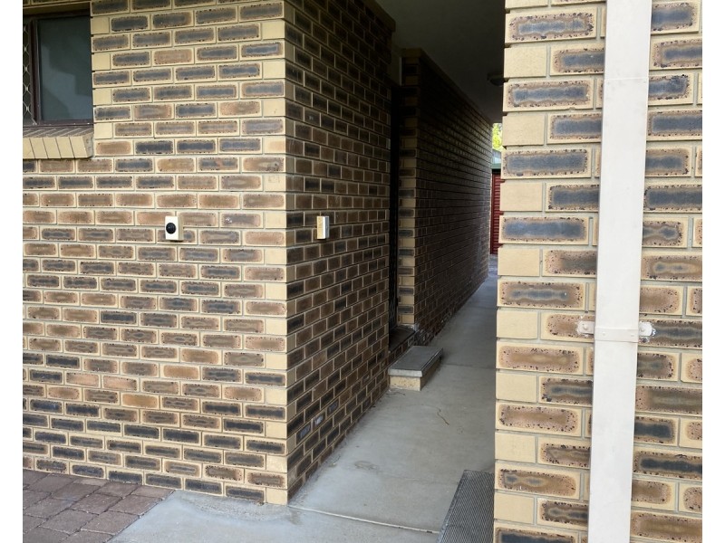 2/8 Christina Court, Broadbeach QLD 4218