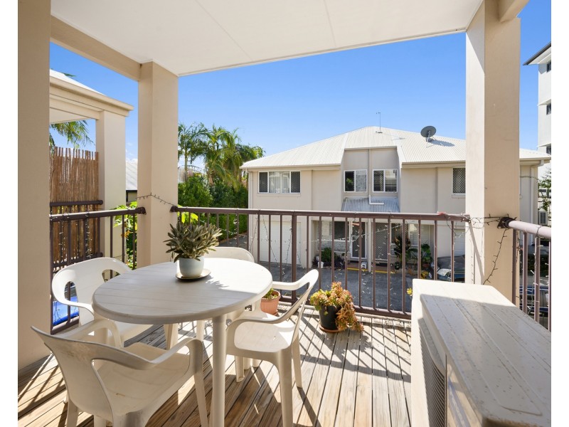 4/218 Queen Street, Southport QLD 4215