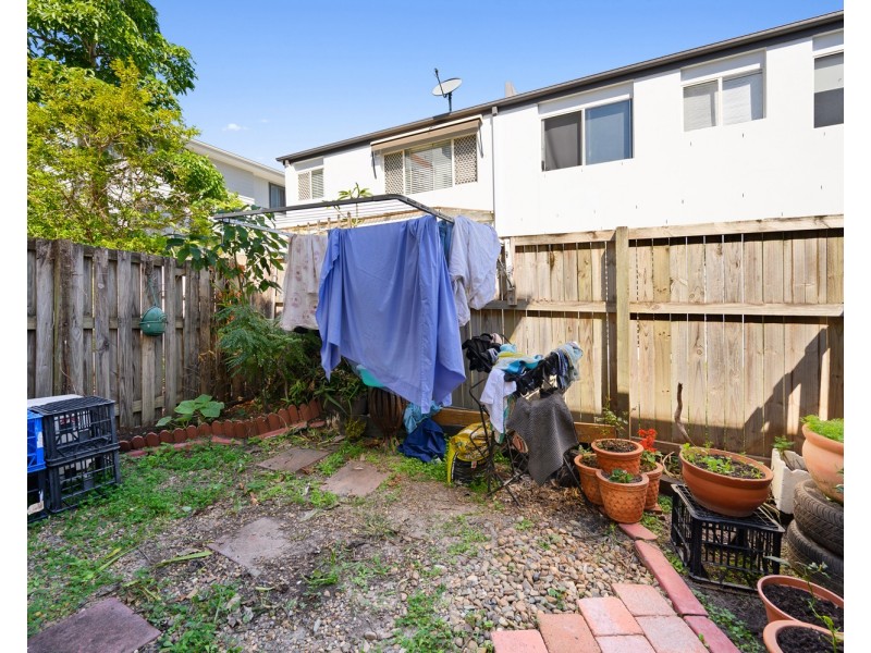 4/218 Queen Street, Southport QLD 4215