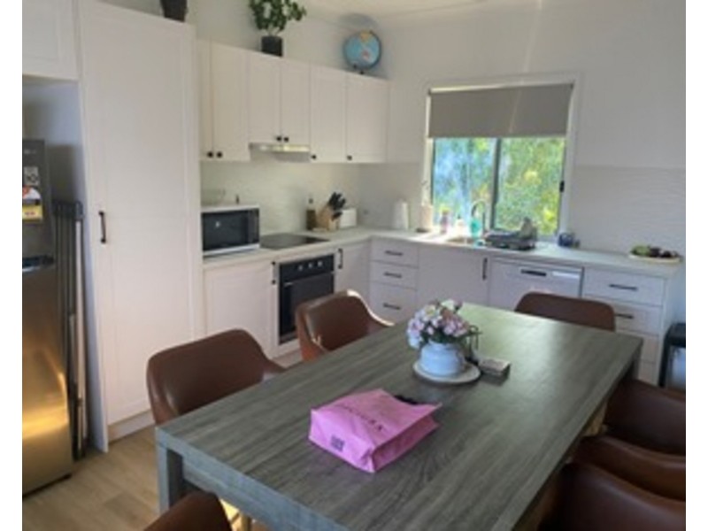 3a Lavinia Street, Southport QLD 4215