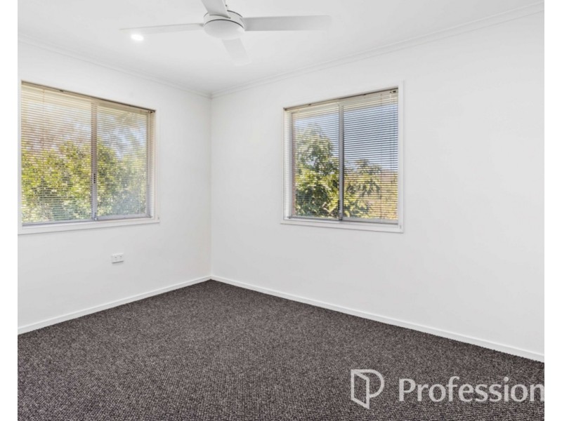 11 Berringa Court, Ashmore QLD 4214