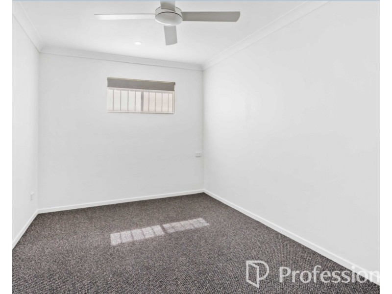11 Berringa Court, Ashmore QLD 4214