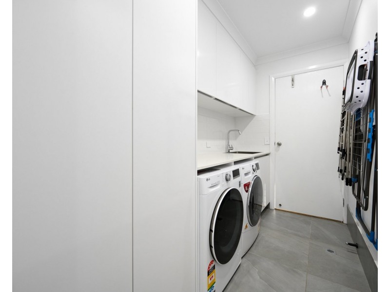5 Alcott Court, Parkwood QLD 4214