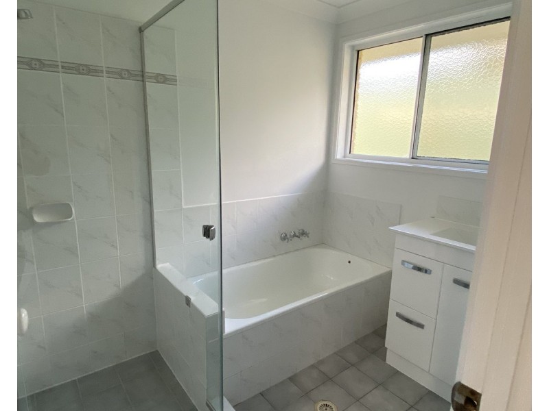 6 Fairweather Drive, Parkwood QLD 4214