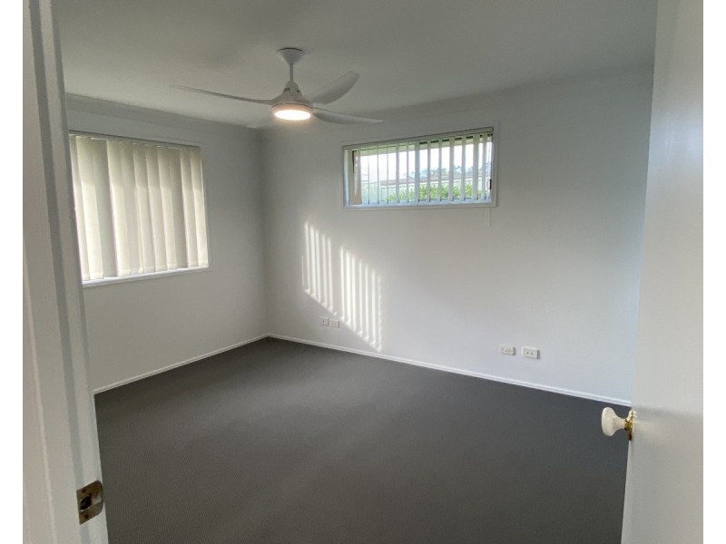 6 Fairweather Drive, Parkwood QLD 4214