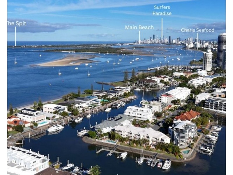 8/20 Canal Avenue, Runaway Bay QLD 4216