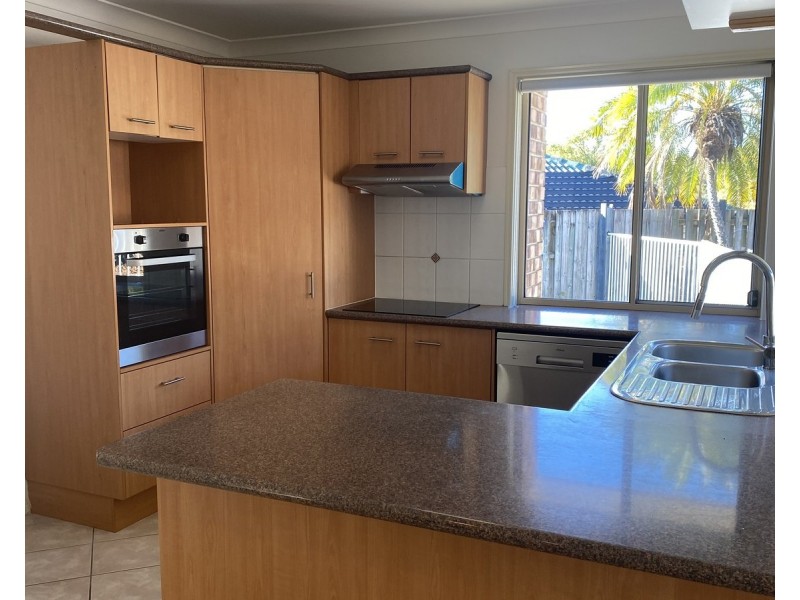 5 Crowsnest Close, Parkwood QLD 4214