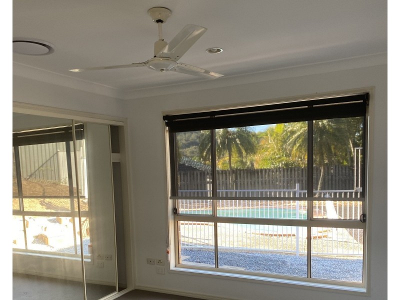5 Crowsnest Close, Parkwood QLD 4214