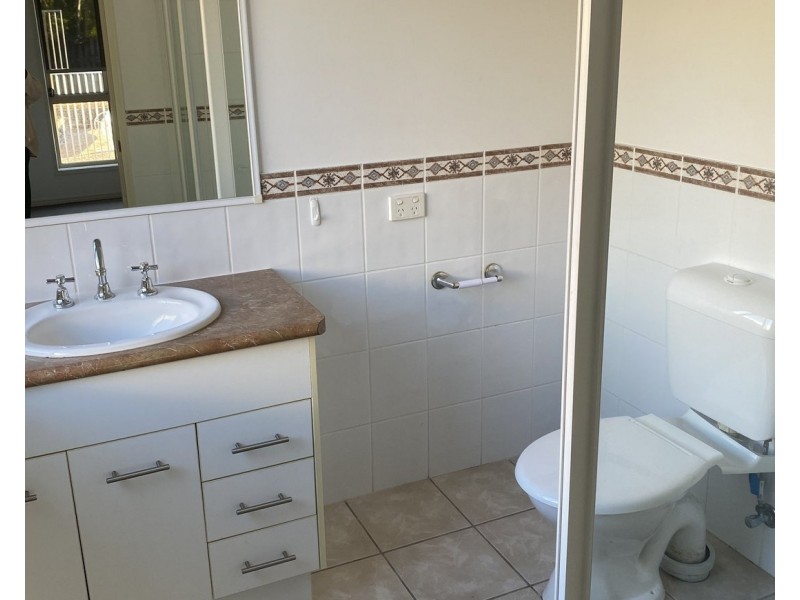 5 Crowsnest Close, Parkwood QLD 4214