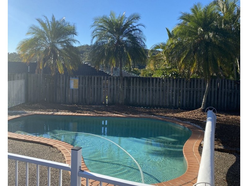 5 Crowsnest Close, Parkwood QLD 4214