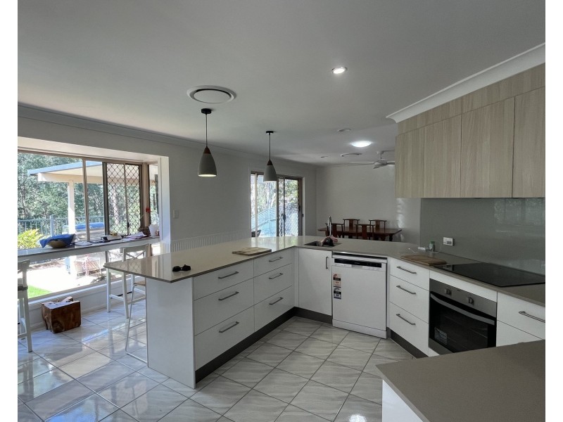 52 Ballybunnion Drive, Parkwood QLD 4214