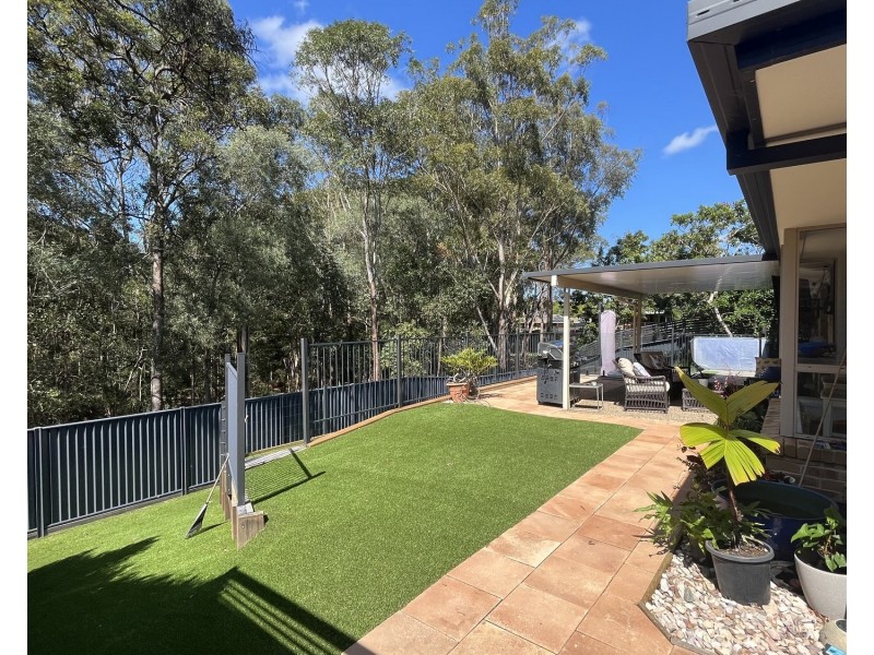 52 Ballybunnion Drive, Parkwood QLD 4214