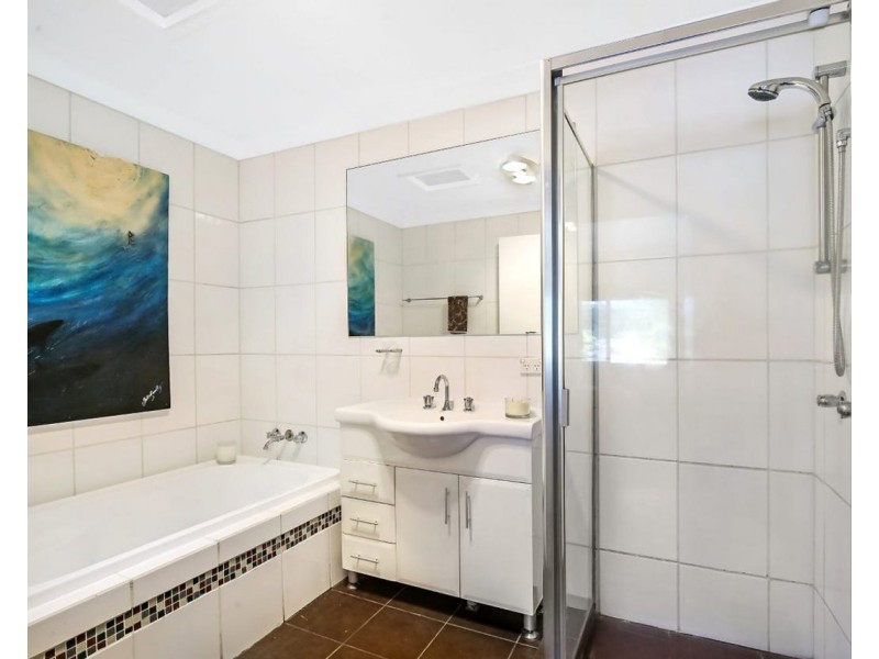 12/111 Little Usher Avenue, Labrador QLD 4215