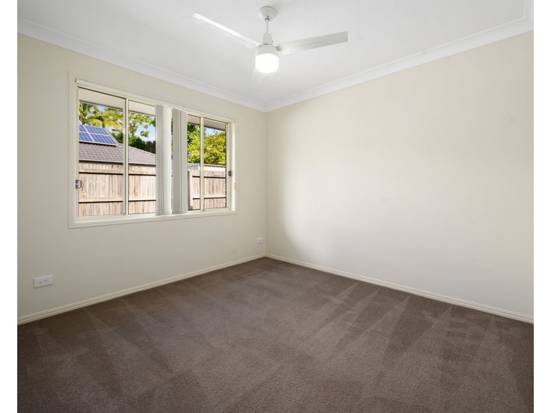 91 Crestwood Drive, Molendinar QLD 4214