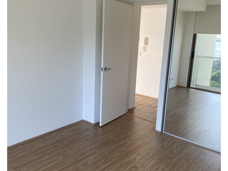 1102/50 Marine Parade, Southport QLD 4215