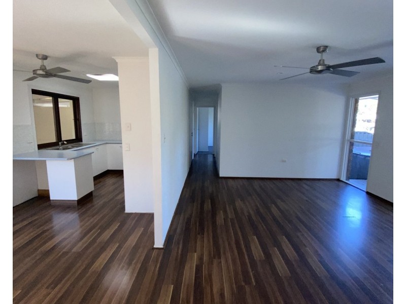 7 Theodore Place, Molendinar QLD 4214