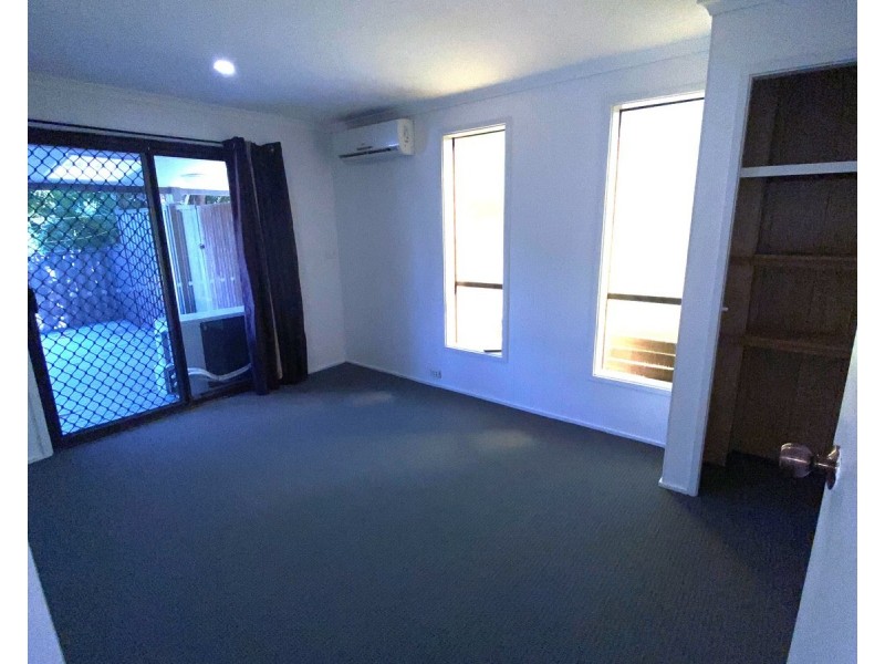 7 Theodore Place, Molendinar QLD 4214