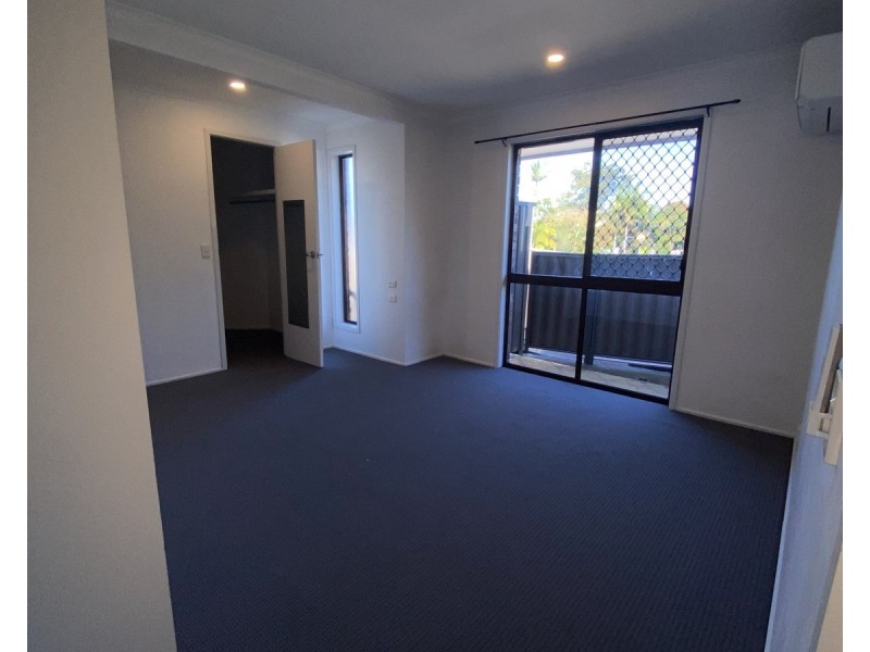 7 Theodore Place, Molendinar QLD 4214