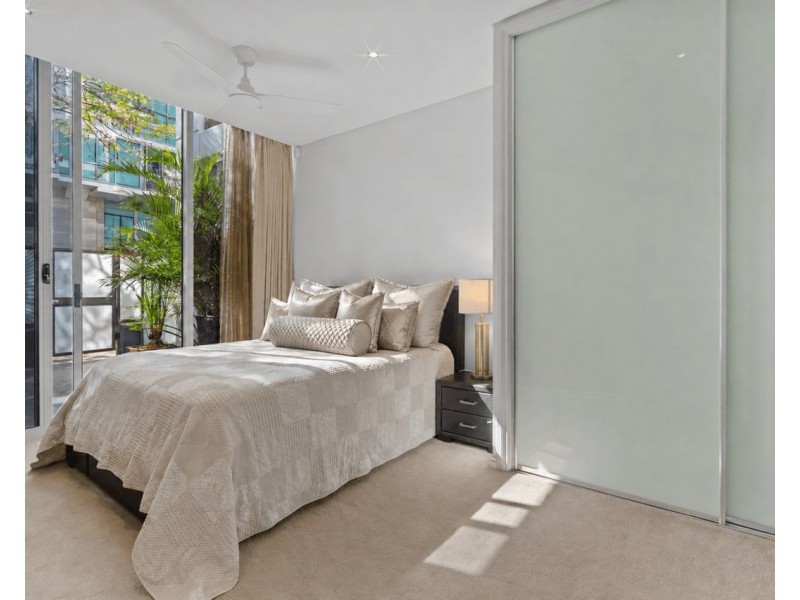 216/3 Como Crescent, Southport QLD 4215