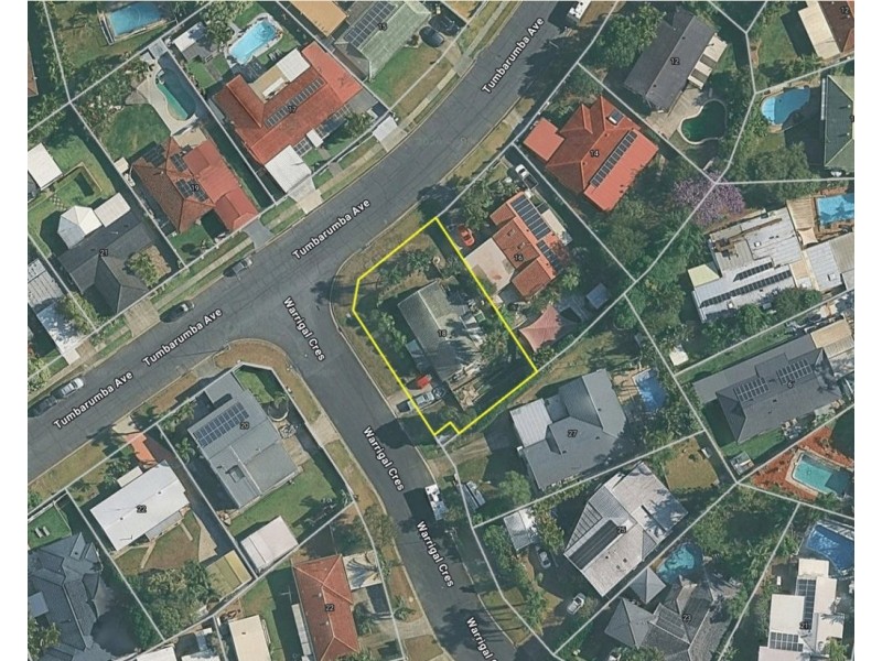 18 Tumbarumba Avenue, Ashmore QLD 4214