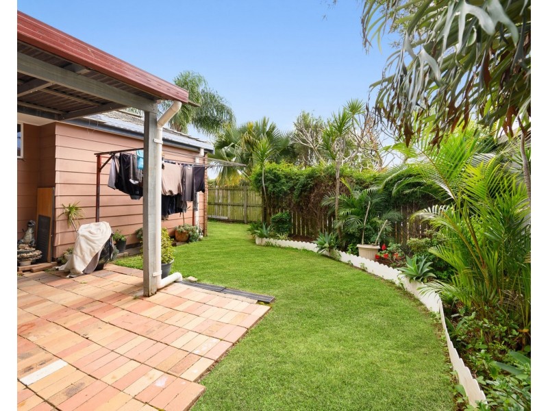 18 Tumbarumba Avenue, Ashmore QLD 4214