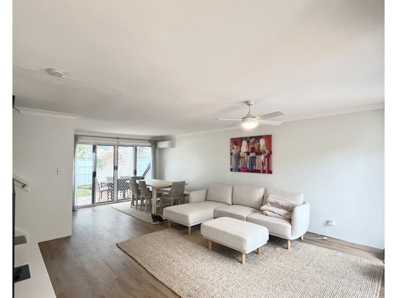 9/100 Cotlew Street East, Southport QLD 4215